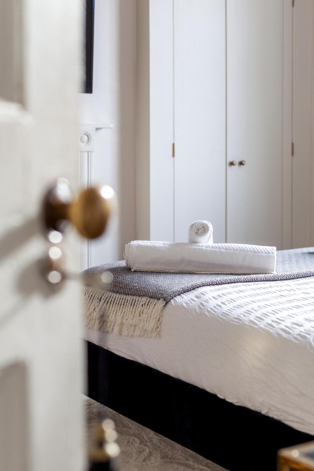 The New Cross Premier Rooms ロンドン エクステリア 写真